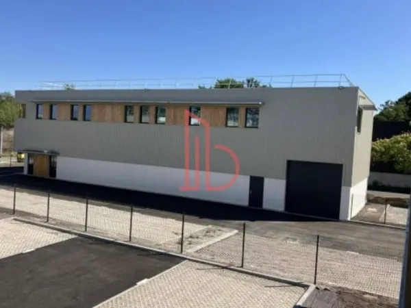 Bureaux 600 m²