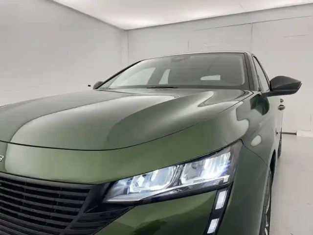 Peugeot 308 phev 180 e-eat8 — photo 25