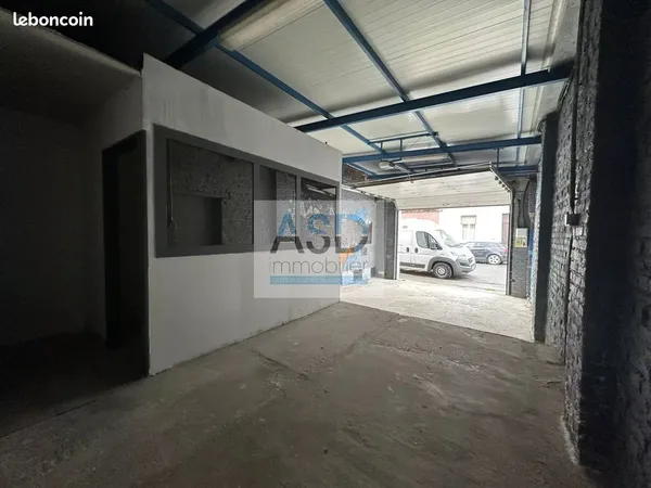 Local commercial 55 m² Croix