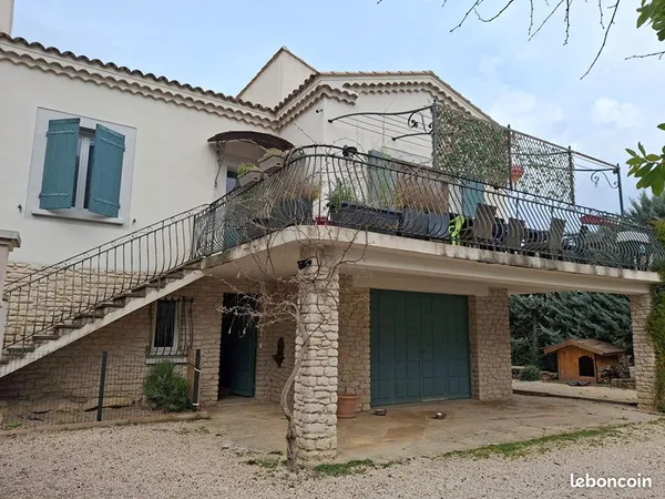Maison 8 pièces 190 m²