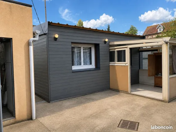 Petite maison meublée - 33 m² - Terrain de 192 m²