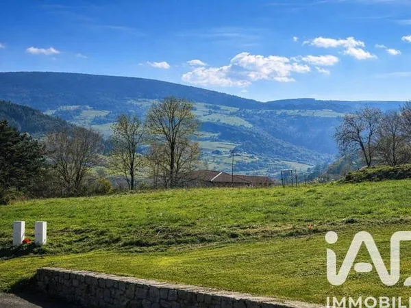 Terrain 1039 m²