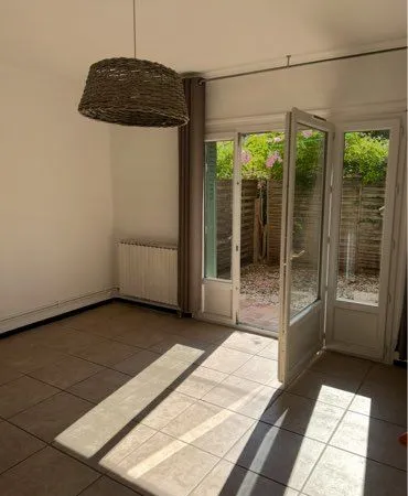 Charmant T2 avec jardinet et garage