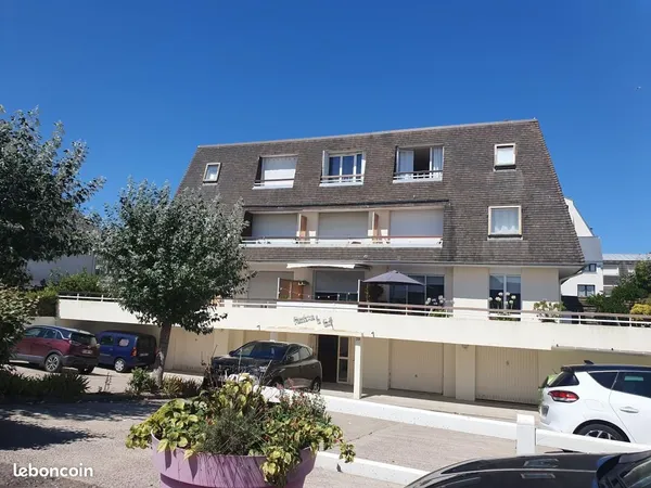 Studio 1 pièce 17 m²