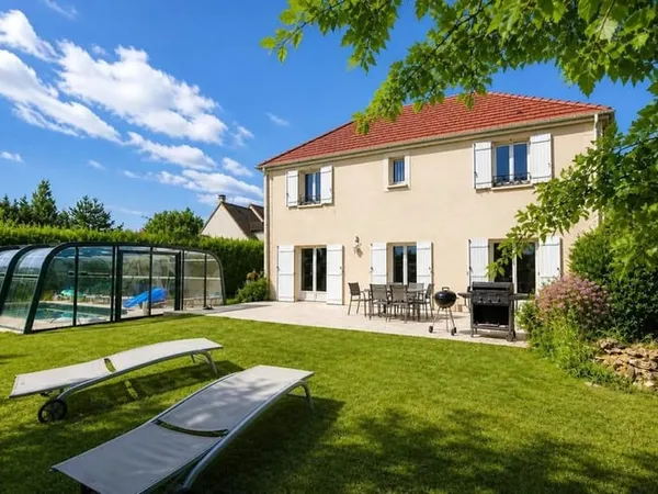 Maison 6 pièces de 139m2 - Saint-Fargeau-Ponthierry