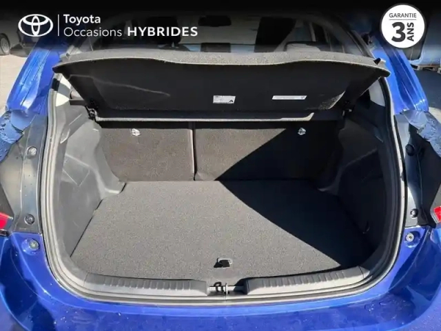 Toyota Yaris 116h design 5p my22 — photo 10