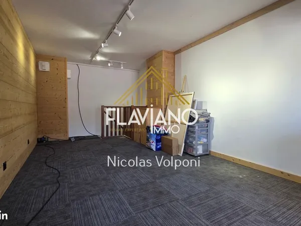 Local commercial 45 m² Le sauze