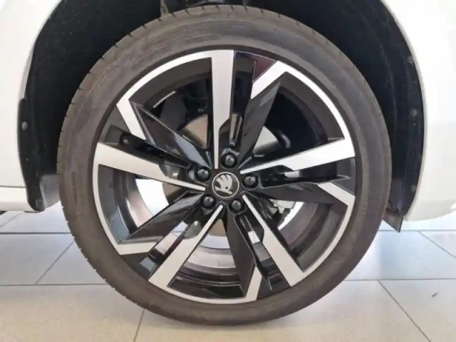 Skoda Kamiq 1.0 tsi evo 110ch monte-carlo dsg7 — photo 8