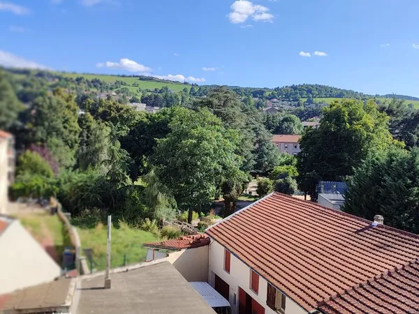 F2 45 m² - Centre de La Ricamarie (face Mairie)