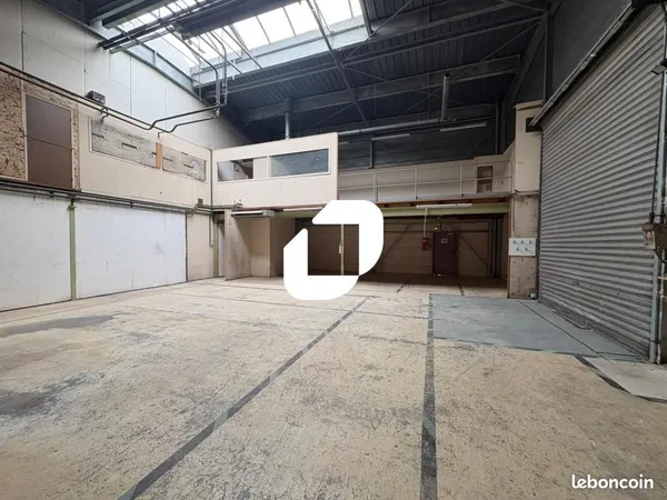 Local d'activité 1 201 m²