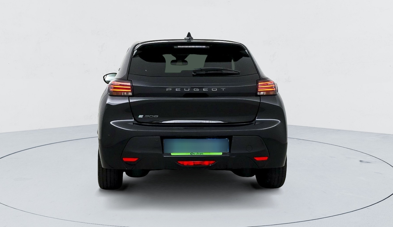 Peugeot 208 — photo 4