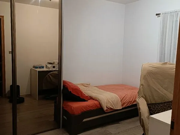 Chambre meublée chez l'habitant