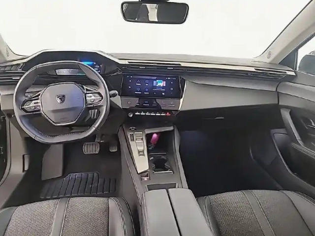 Peugeot 308 phev 180 e-eat8 — photo 8