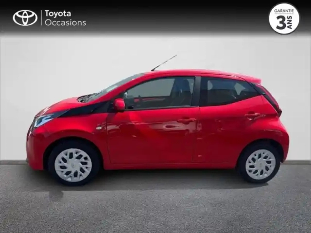 Toyota Aygo 1.0 vvt-i 72ch x-play 5p my20 — photo 3