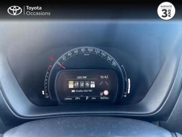 Toyota Aygo X 1.0 vvt-i 72ch design s-cvt my23 — photo 6
