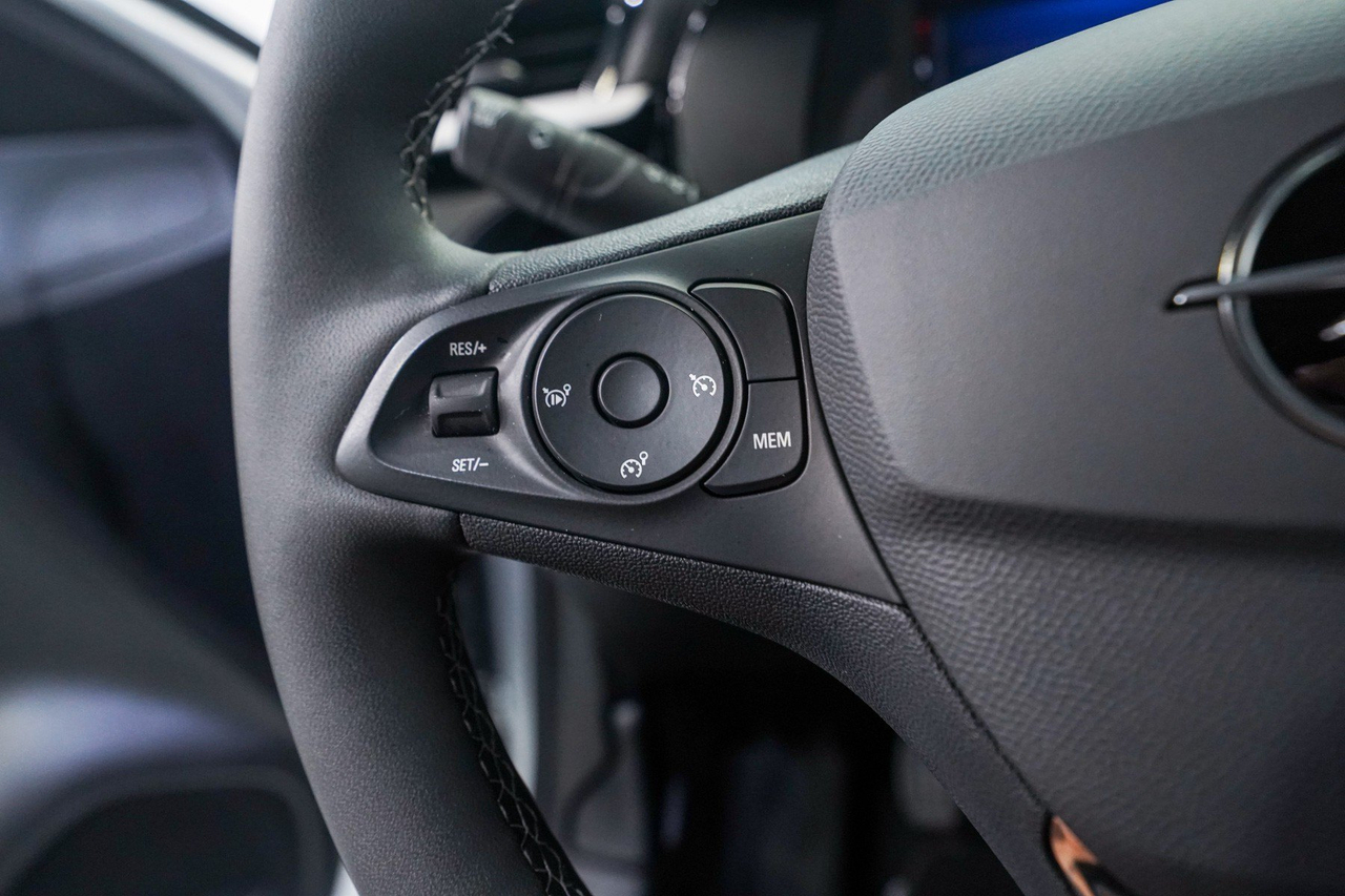 Opel Corsa — photo 20