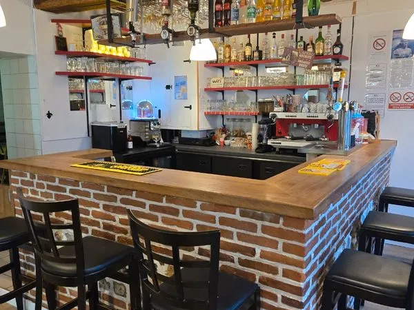 Bar / Pizzeria