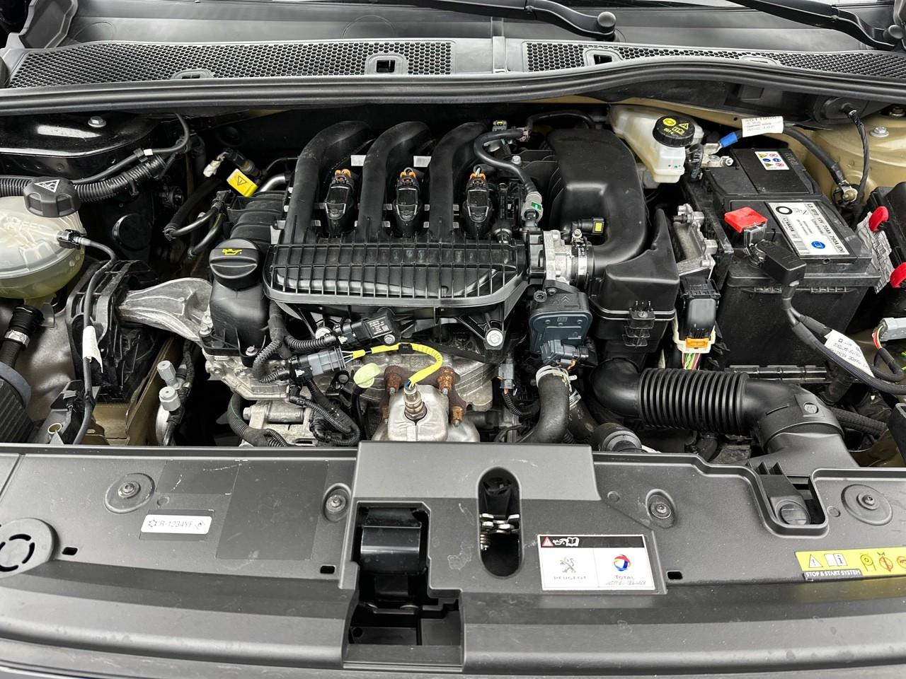 Peugeot 208 puretech 75 s&s bvm5 active pack — photo 13
