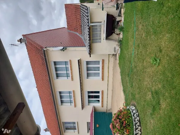 Maison 5 pièces 92 m²