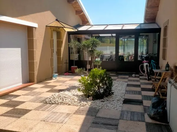 Villa avec piscine de 200m2 +duplex de 40m2