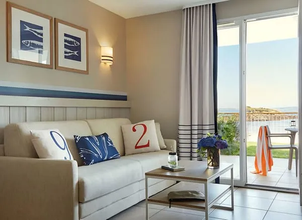DOUARNENEZ  T2 de 37 m²  LMNP en résidence de tourisme  À 50 m de la plage