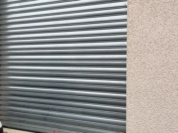 Entrepôt de 100 m2