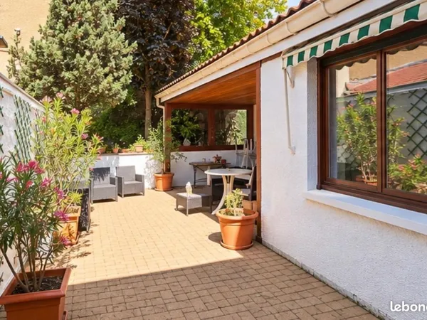 Propriété 6 pièces 135 m²