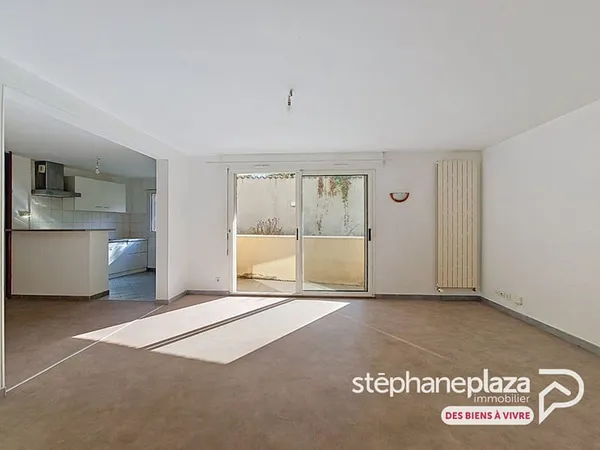 T2 de 58 m² avec balcon, garage fermé et cave