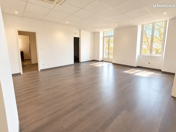 T4 100m2 avec terrasse et clim