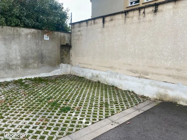 Place de parking sécurisée à louer - Quartier Artem Nancy