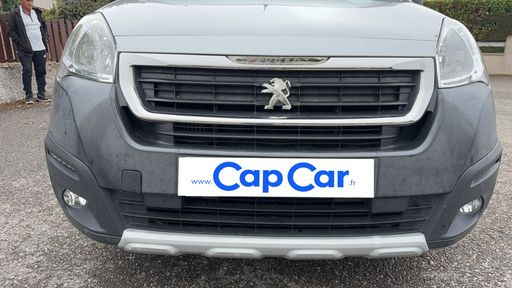 Peugeot Partner Tepee 1.6 BlueHDi 100 - Outdoor – 2018 – 83141 km – Diesel – Boîte Manuelle — photo 17