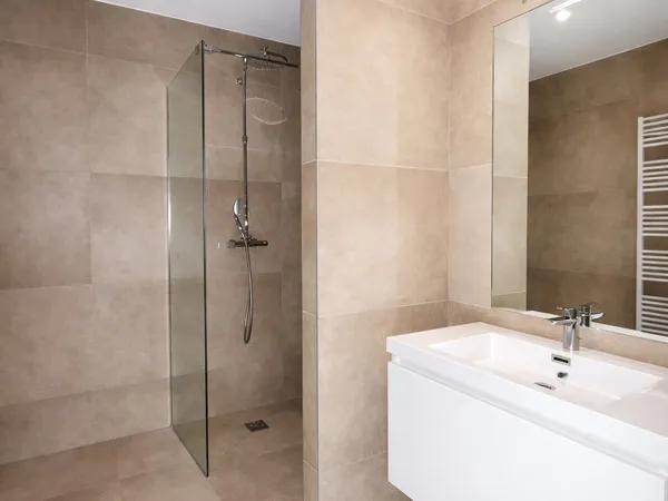 À LOUER - F3 de 80 m² - Mulhouse (68100) rez de chaussée