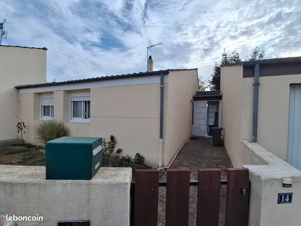A louer Maison climatisée 2 chambres et garage à Avermes