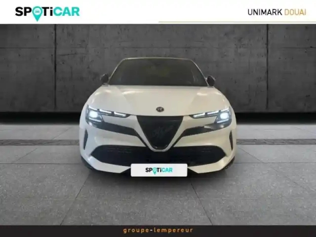 Alfa Romeo Junior elettrica 156ch premium