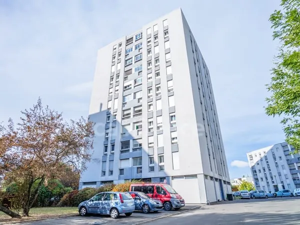 Toulouse 31100 - Appartement T3 lumineux avec balcon, parking et vue dégagée