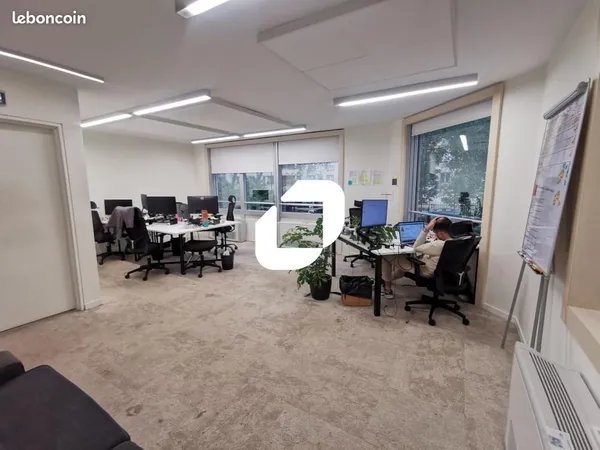 Bureaux 175 m²