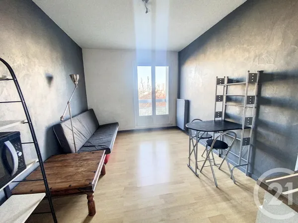 Studio 1 pièce 18 m²