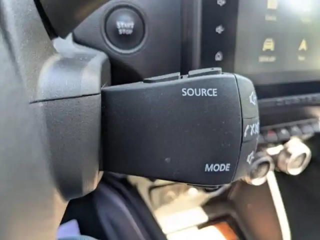 Dacia Duster 1.5 blue dci 115ch  journey 4x2 — photo 15