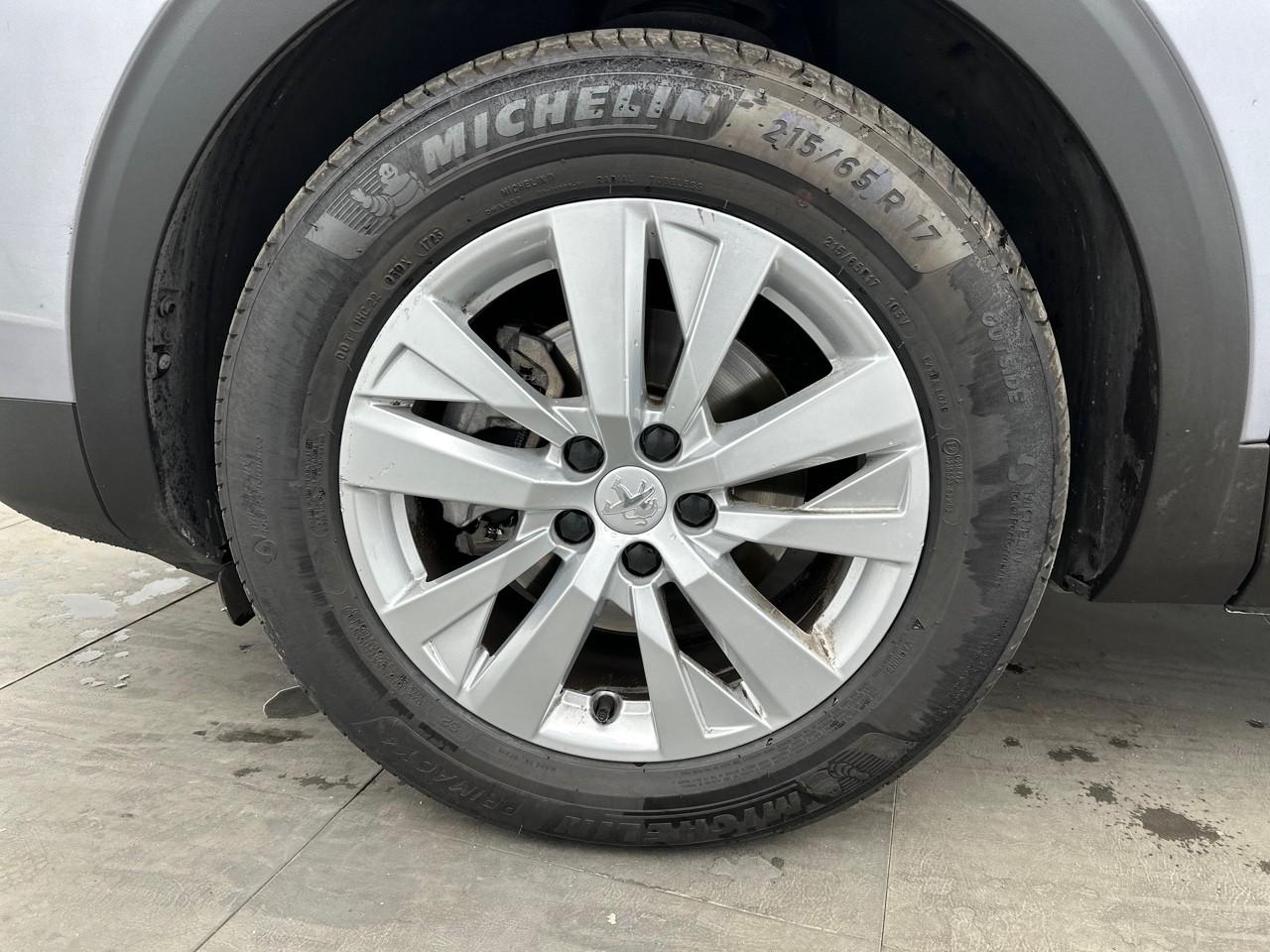 Peugeot 3008 puretech 130ch s&s eat8 style — photo 14