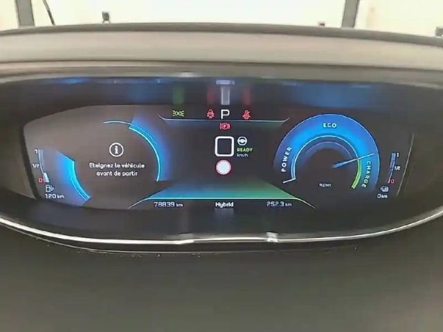 Peugeot 3008 hybrid4 300 e-eat8 — photo 10