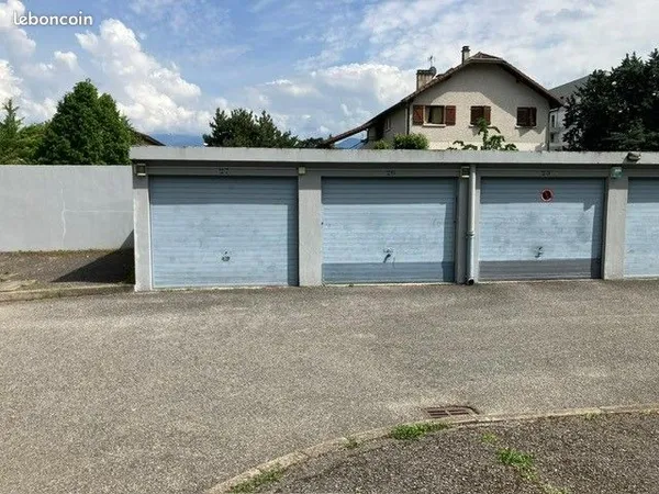 Garage résidence le Villancourt Pont de Claix