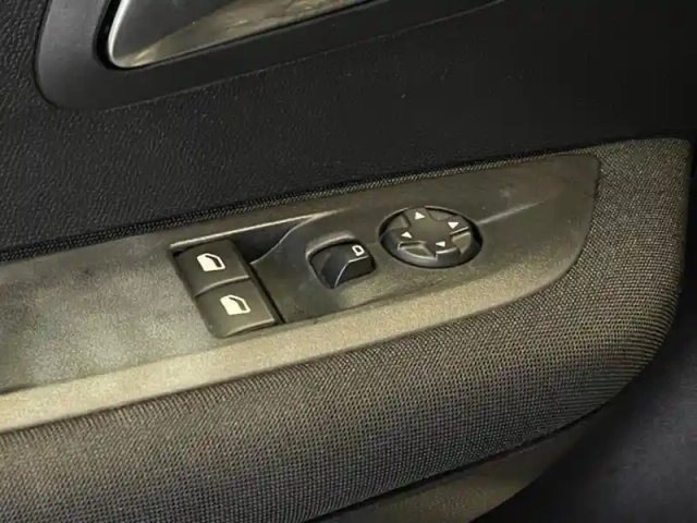 Peugeot 208 1.5 bluehdi 100ch s&amp;s active — photo 7