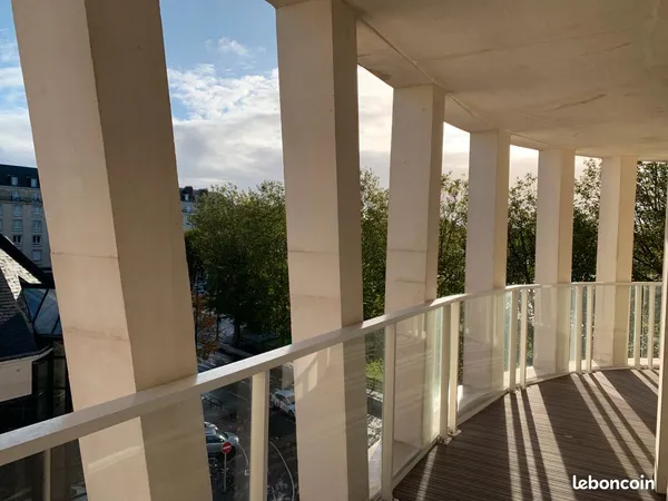 A louer appartement plafonné hypercentre de caen