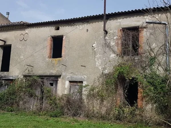 Maison 2 pièces 200 m²