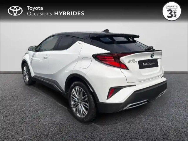Toyota C-Hr 184h distinctive 2wd e-cvt  mc19 — photo 2