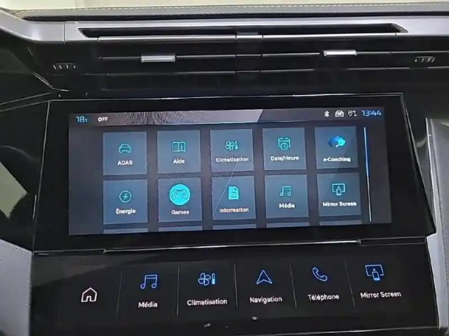 Peugeot 408 phev 225 e-eat8 — photo 62
