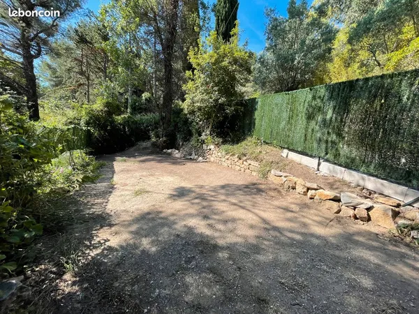 Location terrain Le Beausset, potager-loisirs, parking