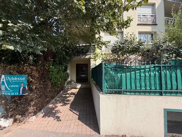 Appartement Noisy Le Grand 1 pièce(s) 28 m2