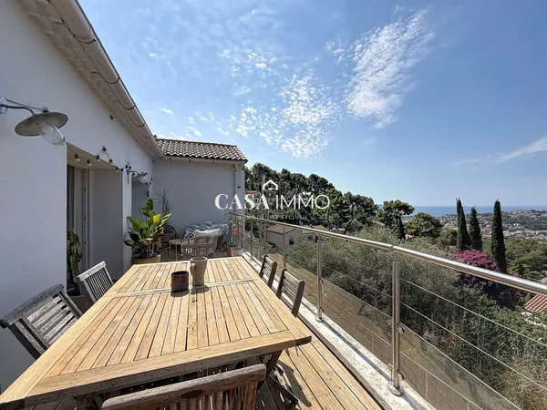CARQUEIRANNE - Secteur Paradis - Apt T4/5 de 105m2 - Vue Mer - T