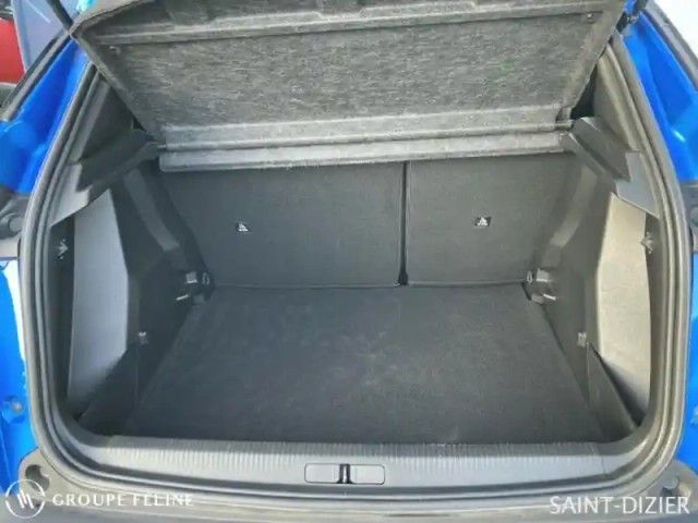 Peugeot 2008 1.2 puretech 130ch s&amp;s active business eat8 — photo 6